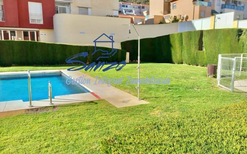 REBAJADO!! – Piso amueblado en La Quinta con piscina, terraza, garaje y trastero.