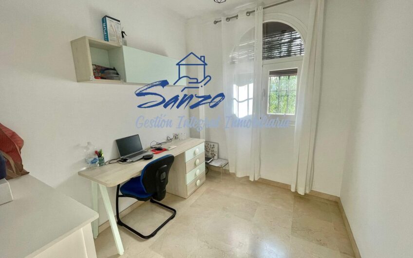 Chalet con piscina en Antequera
