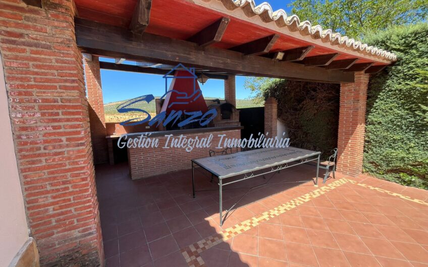 Casa de campo con piscina
