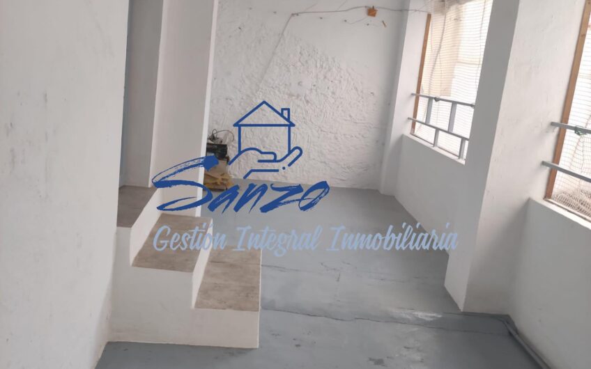 Casa adosada en Cuevas Bajas
