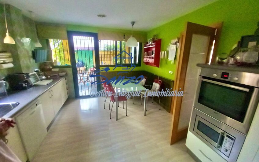 Chalet adosado en Antequera