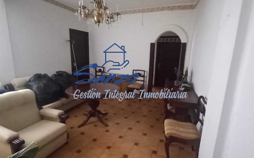 Piso en exclusiva en el centro Antequera